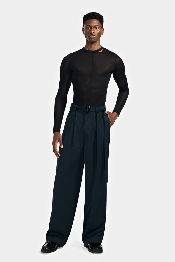 PANTALON LARGE À DOUBLE PLIS ET CEINTURE EN VISCOSE