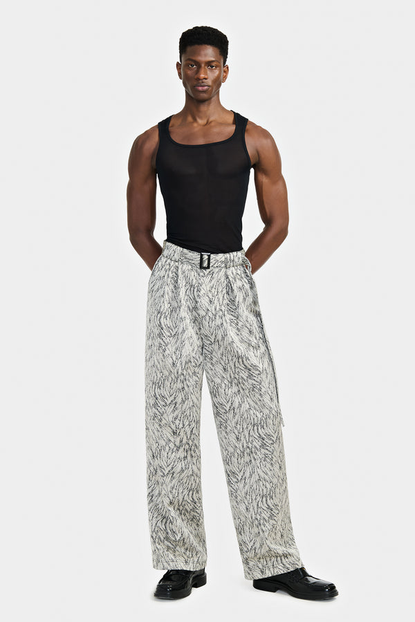 PANTALON LARGE À DOUBLE PLIS ET CEINTURE EN JACQUARD MOTIF FOURRURE